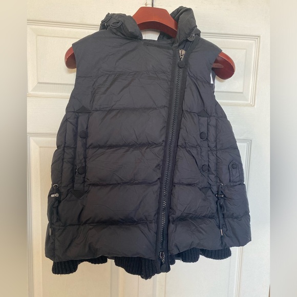 Moncler Laurie Down Filled Puffer Vest with Hood - Picture 4 of 16